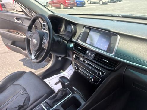 Used 2016 Kia Optima EX w/ Premium Package FWD image 25