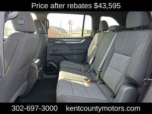 New 2026 GMC Acadia Elevation image 8