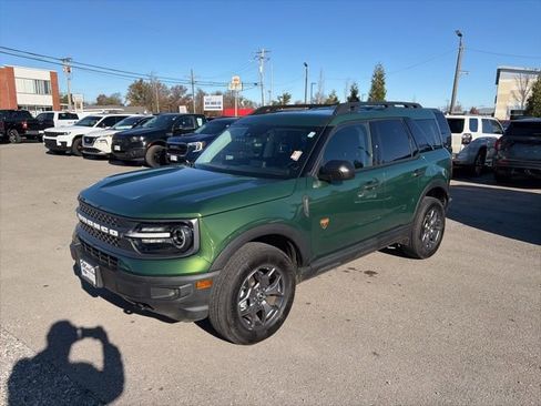 Used 2023 Ford Bronco Sport Badlands AWD/4WD image 2