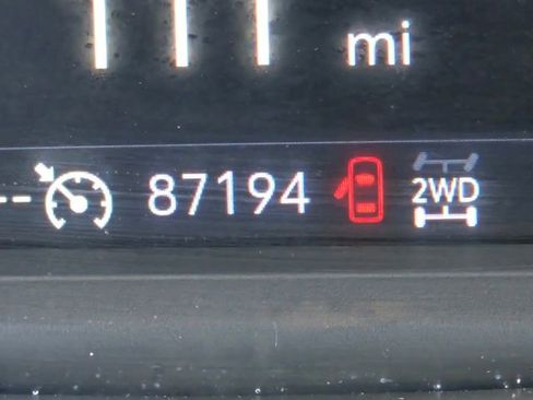 Used 2019 Chevrolet Silverado 1500 LT AWD/4WD image 34