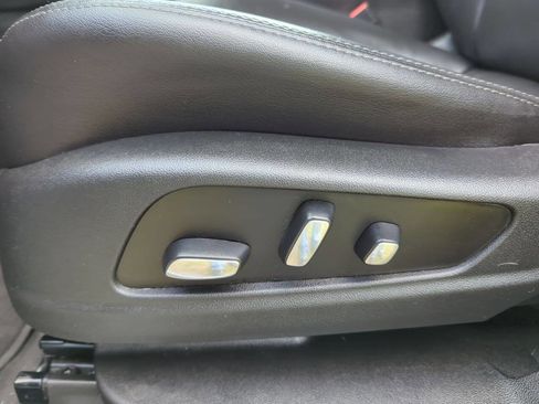 Used 2020 Cadillac XT5 Premium Luxury w/ LPO, Floor Liner Package image 12