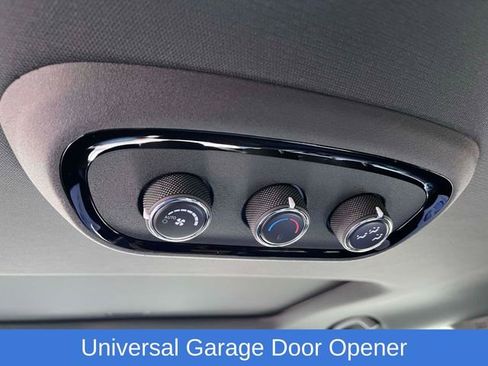 Used 2022 Dodge Durango GT image 23