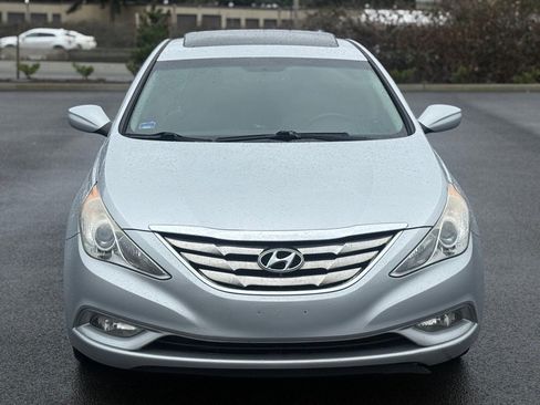 Used 2013 Hyundai Sonata SE w/ Navigation & Sunroof Pkg FWD image 8