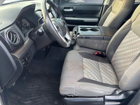 Used 2018 Toyota Tundra SR5 image 10