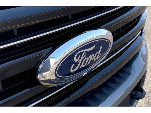 Used 2025 Ford F350 Platinum AWD/4WD image 32
