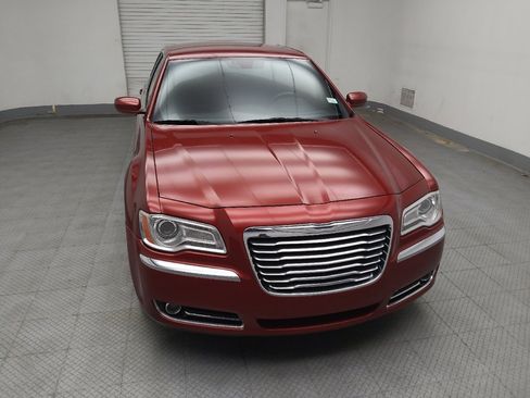 Used 2014 Chrysler 300 w/ Driver Convenience Group RWD image 14