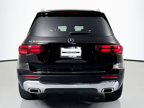 Certified 2025 Mercedes-Benz GLB 250 image 5
