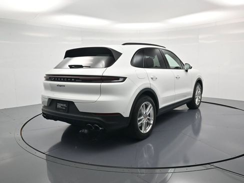 Certified 2026 Porsche Cayenne AWD/4WD image 35