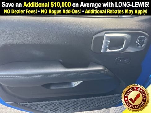 Used 2022 Jeep Wrangler Unlimited Sahara image 10