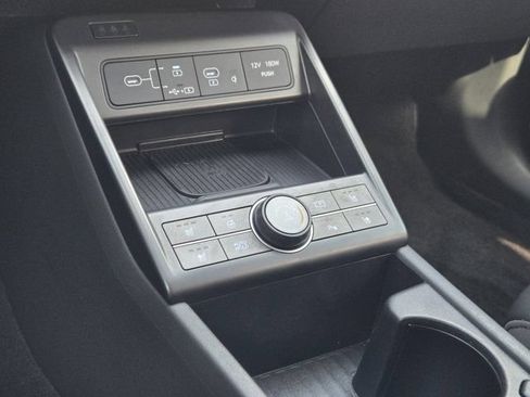 Certified 2025 Hyundai Kona Limited AWD/4WD image 20