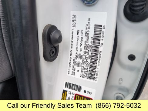 Used 2023 Toyota Tacoma SR5 AWD/4WD image 28