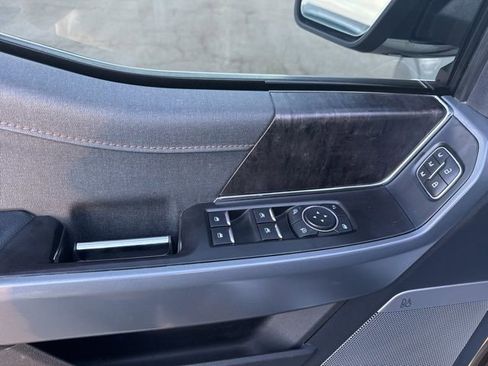 Used 2023 Ford F150 Lariat w/ FX4 Off-Road Package image 17