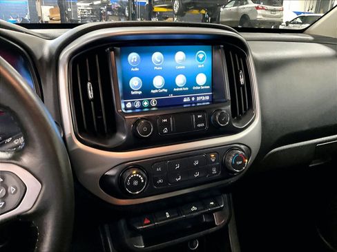 Used 2021 Chevrolet Colorado LT w/ LT Convenience Package image 18
