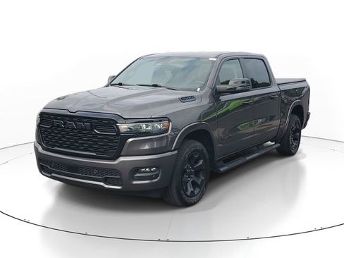 Used 2025 RAM 1500 Big Horn AWD/4WD image 2
