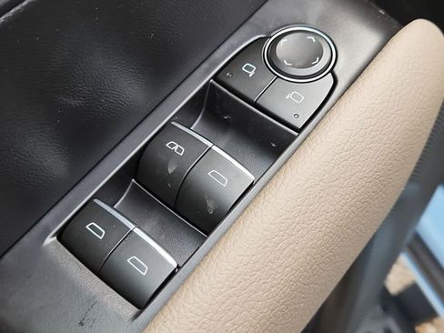 New 2026 GMC Canyon Denali AWD/4WD image 13