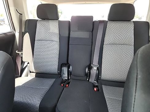 Used 2019 Toyota 4Runner SR5 AWD/4WD image 31