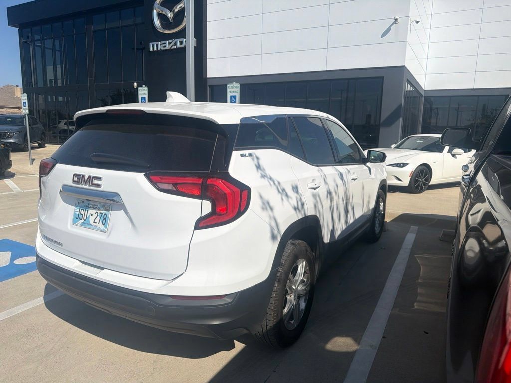 Used 2020 GMC Terrain SLE FWD image 10
