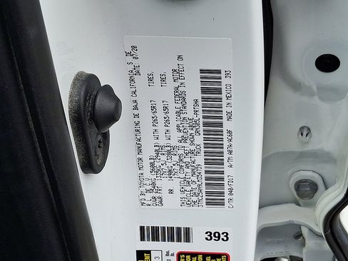 Certified 2020 Toyota Tacoma TRD Sport image 25