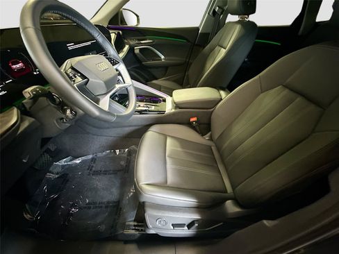 Certified 2025 Audi Q5 Premium w/ Convenience Package AWD/4WD image 21