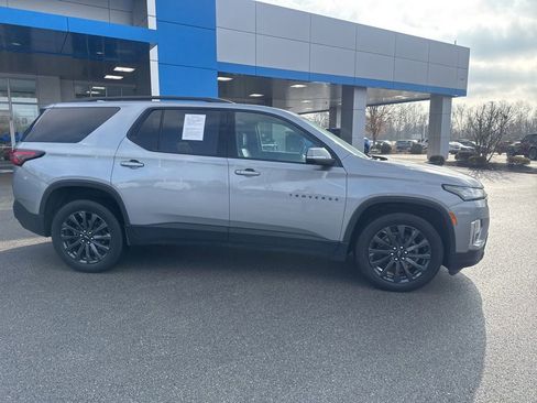 Used 2023 Chevrolet Traverse RS w/ LPO, Floor Liner Package image 18