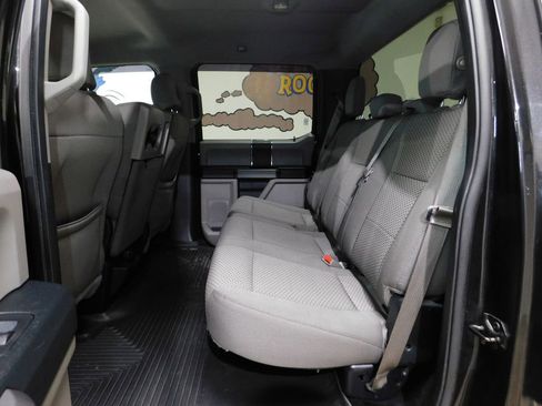 Used 2015 Ford F150 XLT image 71