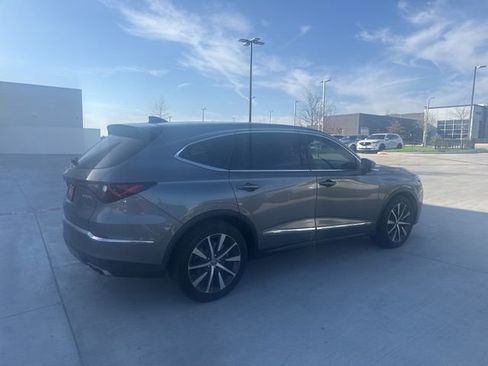 Used 2025 Acura MDX w/ Technology Package image 11