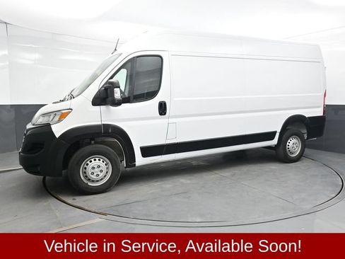 Used 2024 RAM ProMaster 2500 w/ Convenience Group FWD image 3