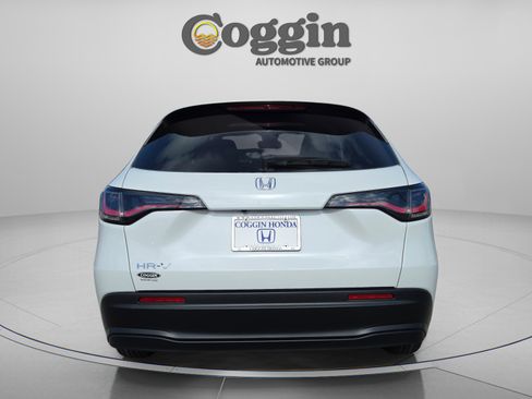 New 2026 Honda HR-V LX image 4