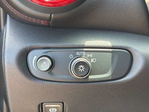 Used 2022 Chevrolet Blazer RS FWD image 22