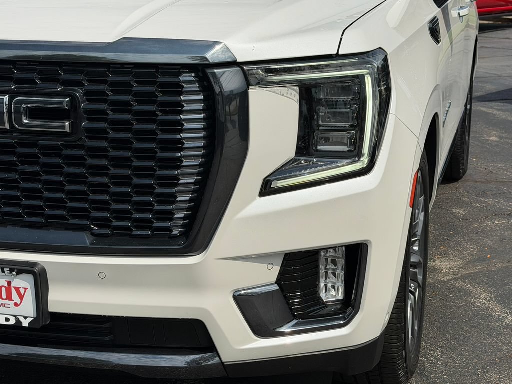 Certified 2023 GMC Yukon Denali Ultimate AWD/4WD image 26