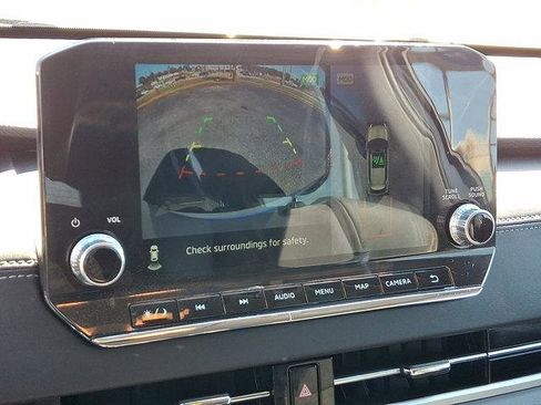 Used 2023 Mitsubishi Outlander SE image 17