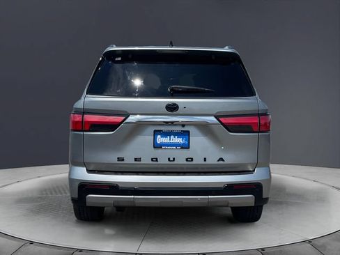 Used 2023 Toyota Sequoia Limited AWD/4WD image 4