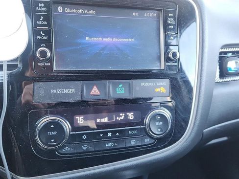 Used 2018 Mitsubishi Outlander ES image 14