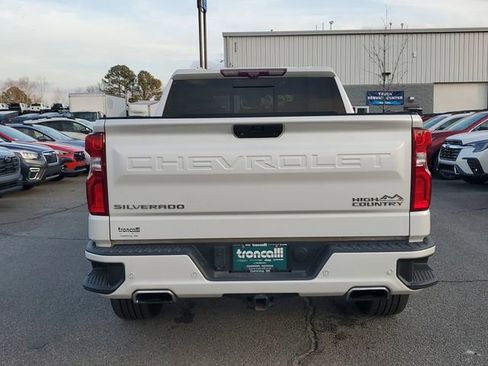 Used 2020 Chevrolet Silverado 1500 High Country w/ Technology Package image 5
