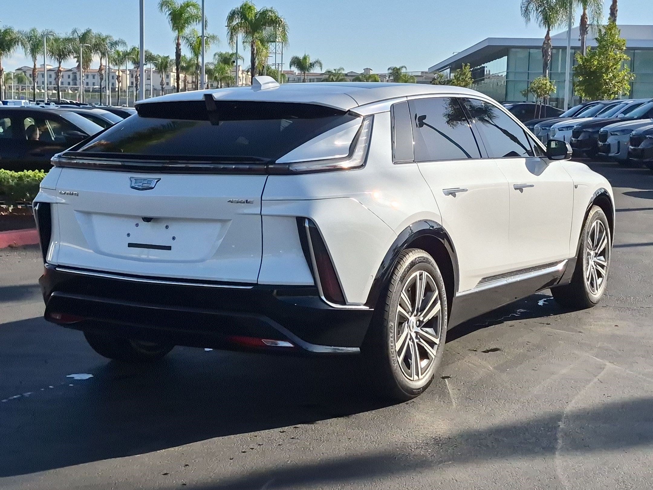 Used 2024 Cadillac Lyriq Luxury RWD image 10
