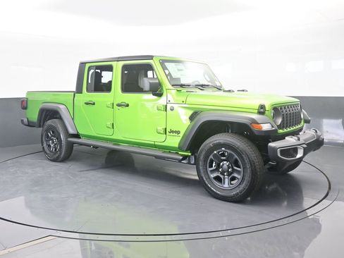 New 2026 Jeep Gladiator Sport image 8