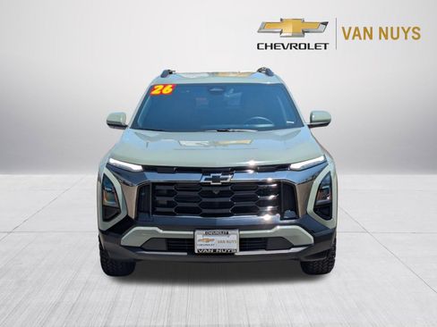 Used 2026 Chevrolet Equinox ACTIV AWD/4WD image 2