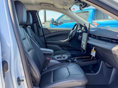 Used 2025 Ford Mustang Mach-E Premium RWD image 15