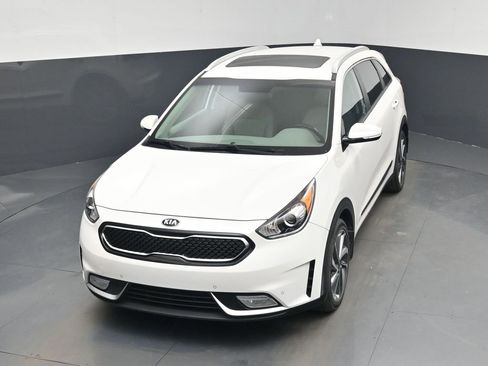 Used 2017 Kia Niro Touring image 39