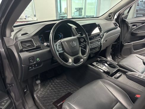 Used 2021 Honda Pilot Touring image 19