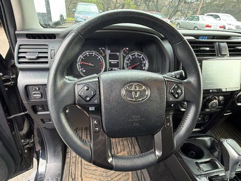 Used 2021 Toyota 4Runner TRD Off-Road image 15