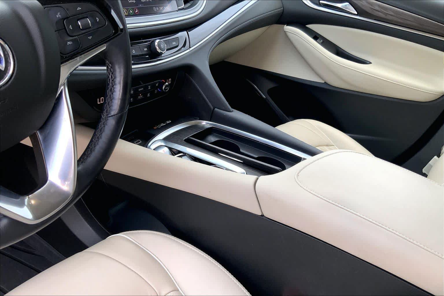 Certified 2023 Buick Enclave Avenir w/ Avenir Technology Package AWD/4WD image 15