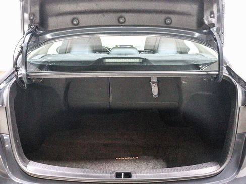 Used 2024 Toyota Corolla LE FWD image 27