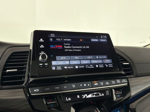 Used 2025 Honda Odyssey Elite image 18