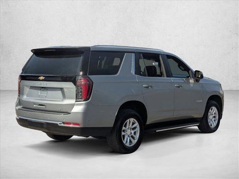 Used 2025 Chevrolet Tahoe LT AWD/4WD image 5