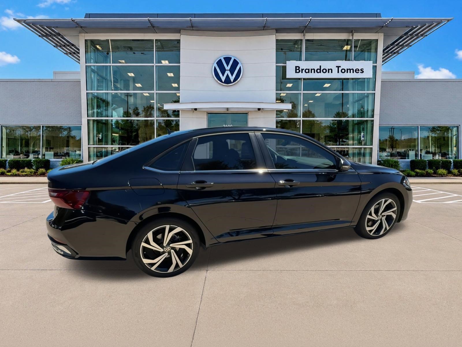 Used 2026 Volkswagen Jetta SEL FWD image 10