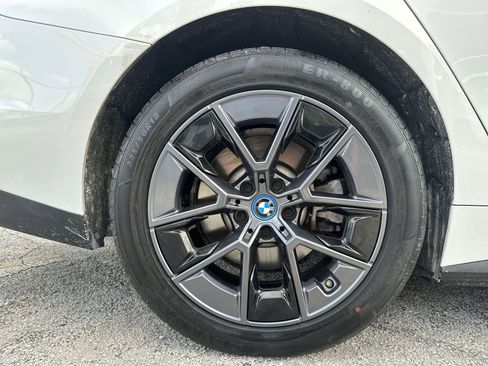 Used 2024 BMW i4 eDrive40 RWD image 18