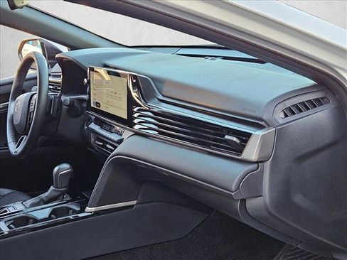 Used 2025 Toyota Camry XSE image 24