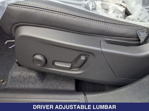 New 2026 Volvo XC40 B5 Plus w/ Protection Package Premier image 10