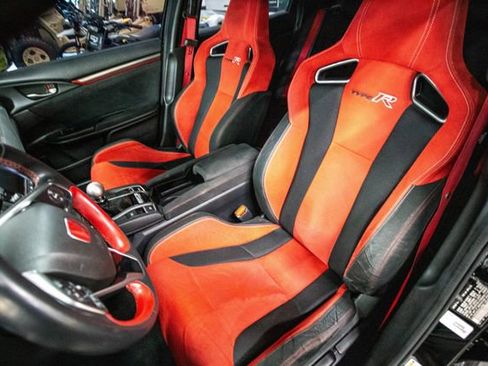 Used 2019 Honda Civic Type R image 4